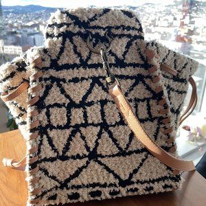 Crossbody bag, tweed